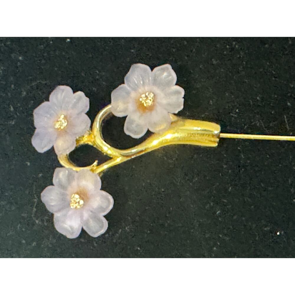 Vintage‎ Givenchy Paris NY Purple Lucite Floral Gold toned Stick Brooch signed - Picture 2 of 7